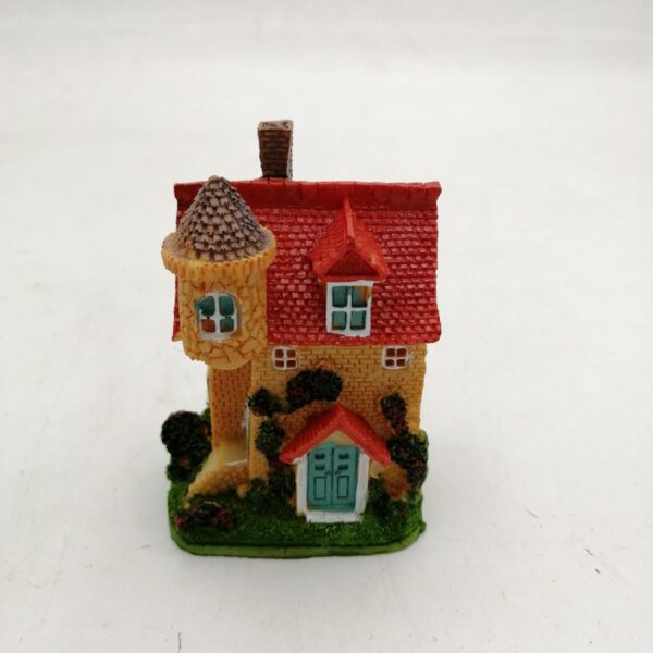 فيلا بورسلان تحفة صغير 2488/0